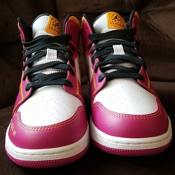 Air Jordan 1 Mid Dia de Los Muertos - Picture 2 of 9